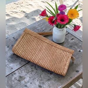 Vintage Straw Timeless Woven Clutch With Zip Closure Wristlet Handle